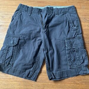Men’s American Eagle cargo shorts size 32